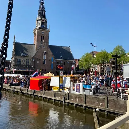 Mini 30 M2 With In The Hart Of Alkmaar