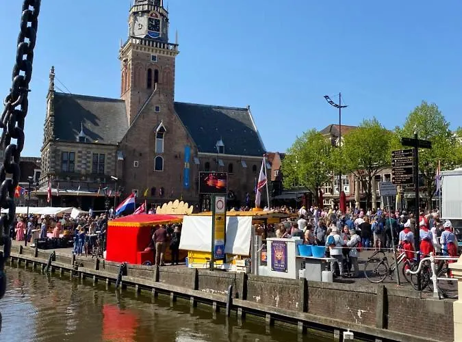 Mini 30 M2 With In The Hart Of Alkmaar